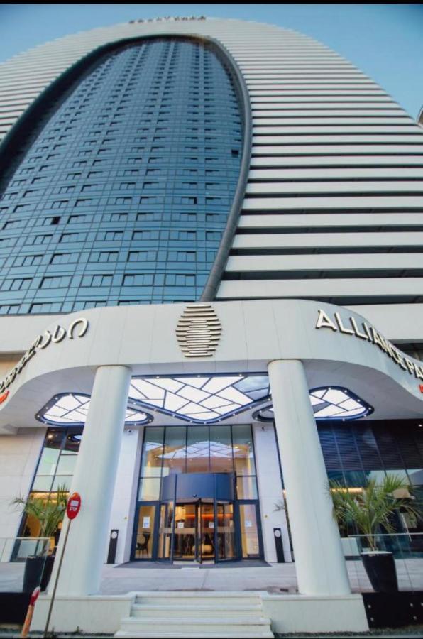Royal Panorama Courtyard Batumi Exterior foto